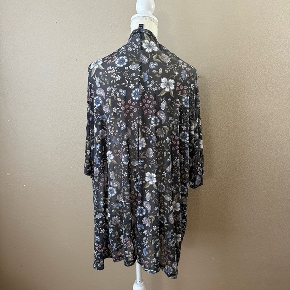 Lane Bryant floral sheer open front cardigan size 26/28 - Picture 3 of 6